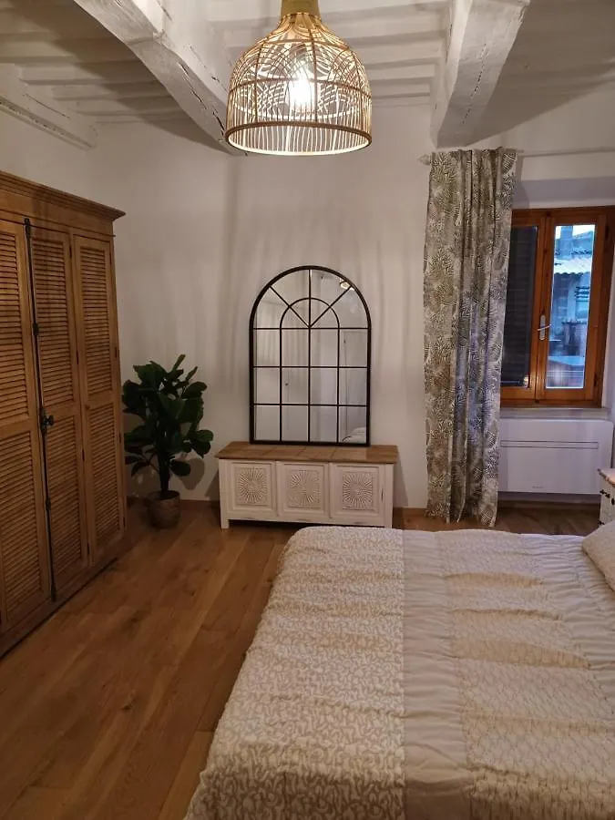 Casa Nella Appartamento Nel Centro Storico Gambassi Terme Apartmán